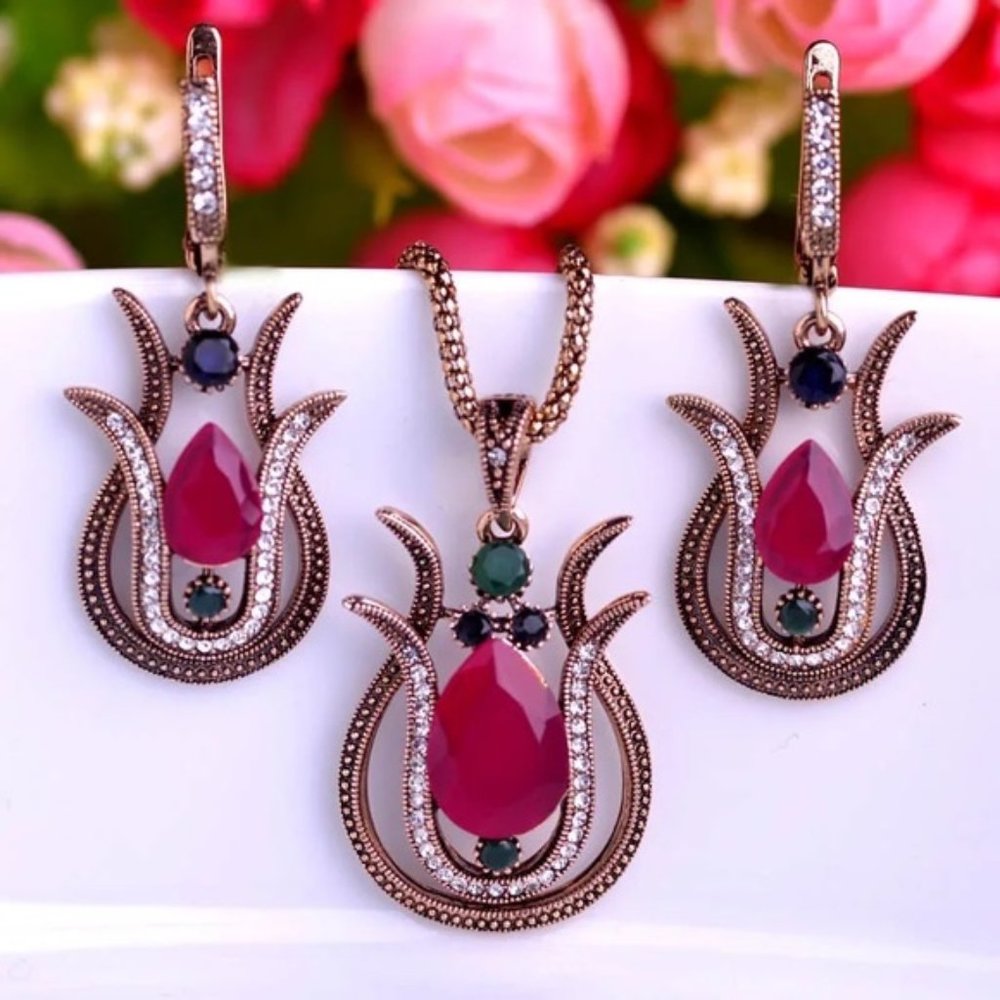 Vintage Style Red Tulip Flower Pendant Necklace Earrings Jewelry Set